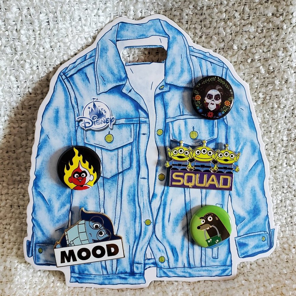 Oh My Disney Pin & Button Green Alien & Sadness